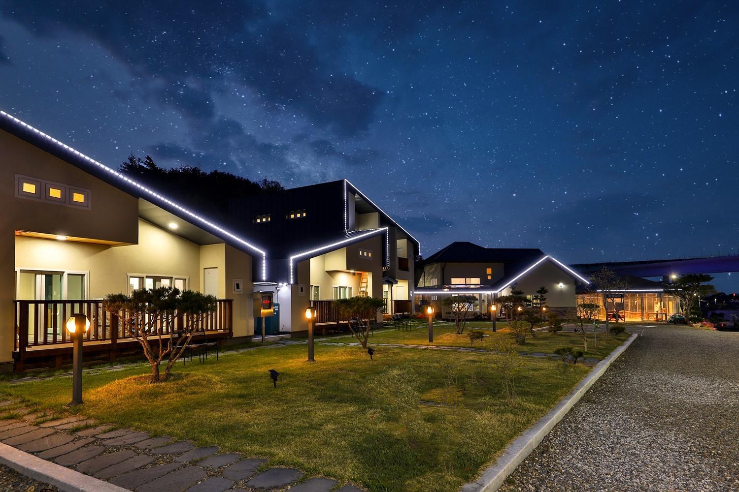 Samcheok Yonghwa Silkroad Pension Exterior foto